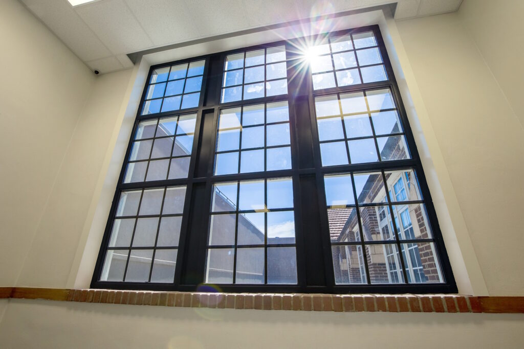 Photo: ©Essential Images Photography Glass